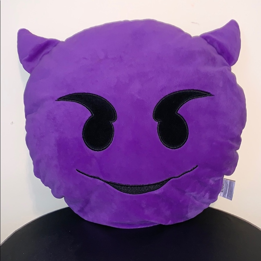 Emoji pillow